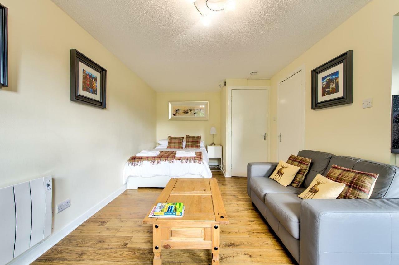 Stunning Studio Apartment Castle View Édimbourg Extérieur photo